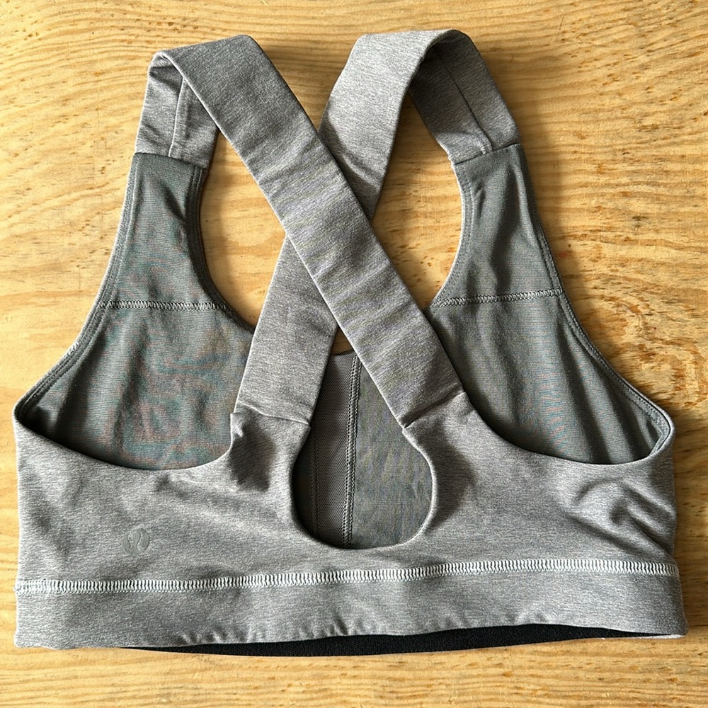 Lululemon Sports bra heathered gray size 6 - Picture 2 of 4